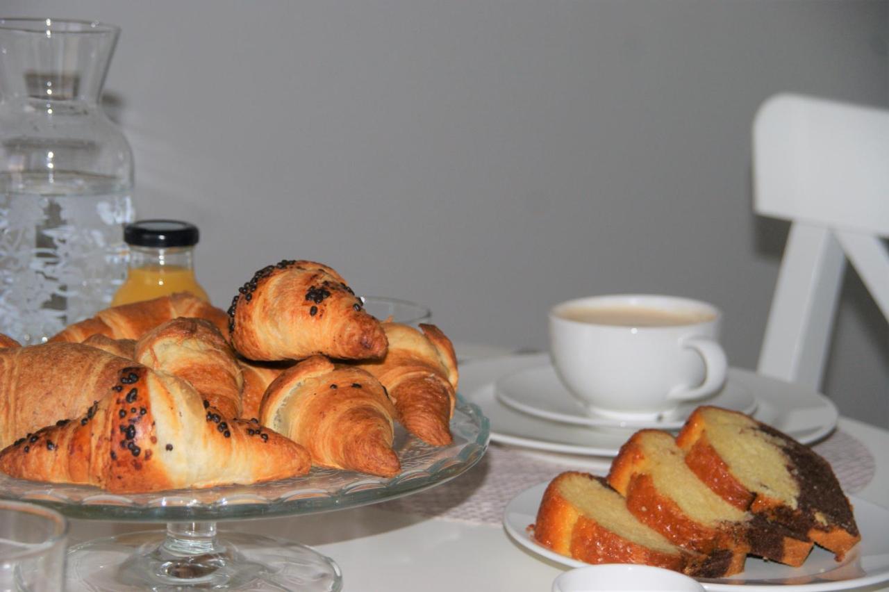 La Dama Room&Breakfast Russi Eksteriør bilde
