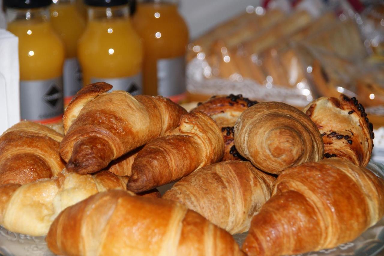 La Dama Room&Breakfast Russi Eksteriør bilde