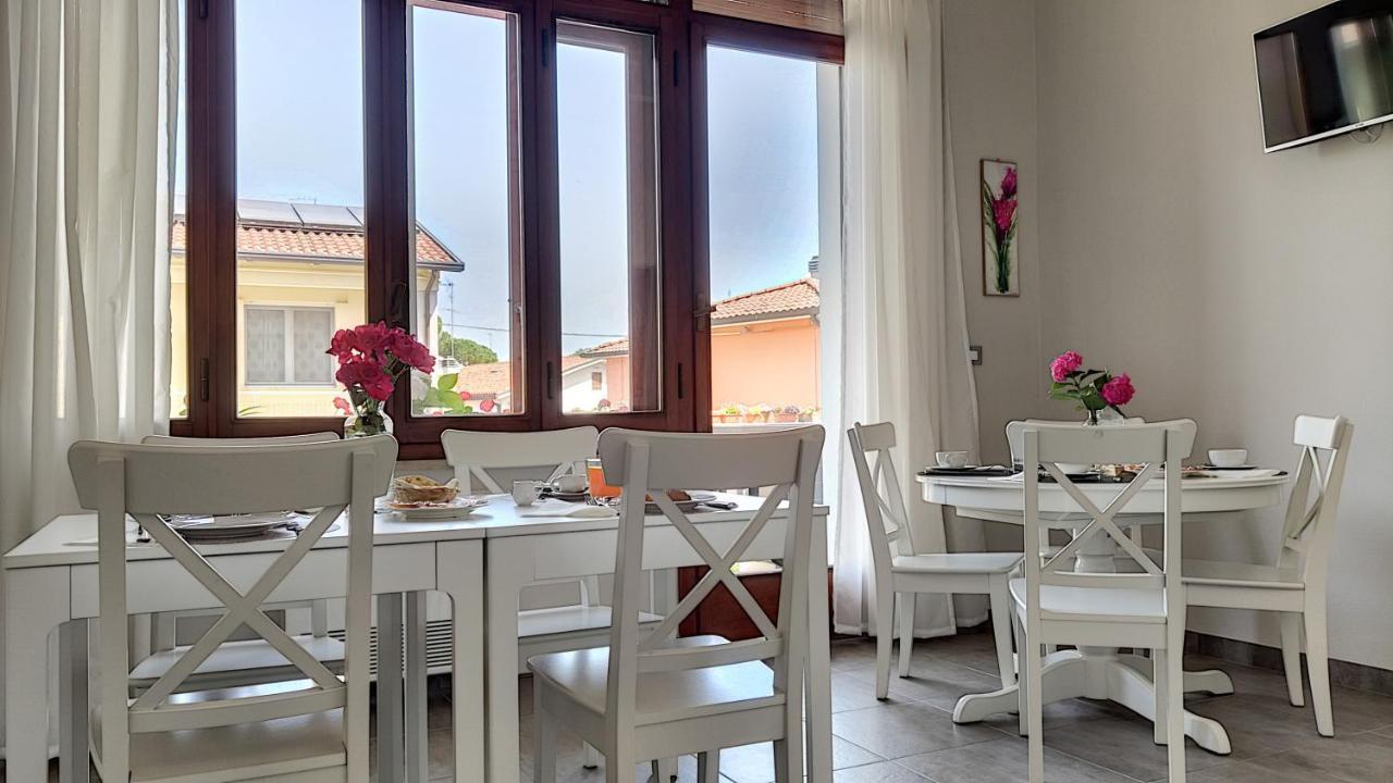 La Dama Room&Breakfast Russi Eksteriør bilde